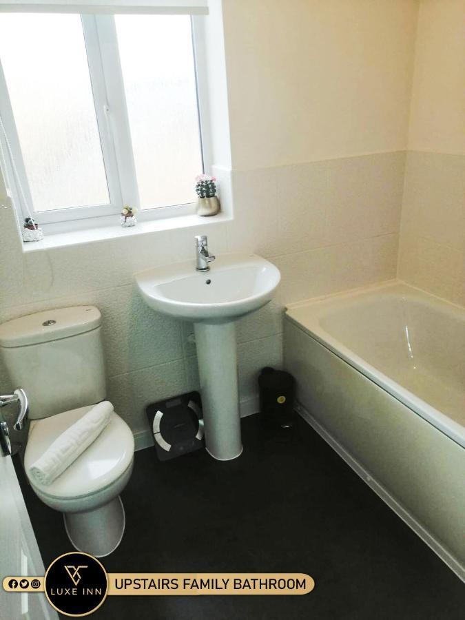 Luxe Inn, Birmingham Airport & Nec, Free Parking Marston Green Buitenkant foto